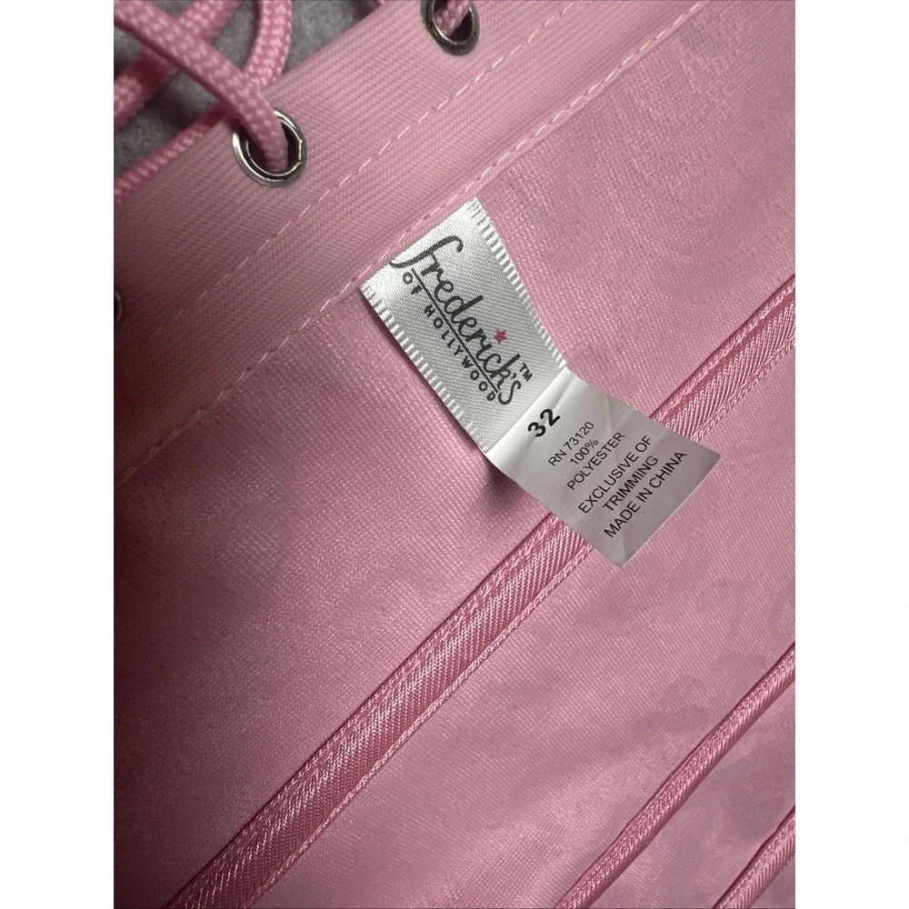 Frederick's of Hollywood Baby Doll Pink‎ Lace up Corset Busiter Gater Belt 32